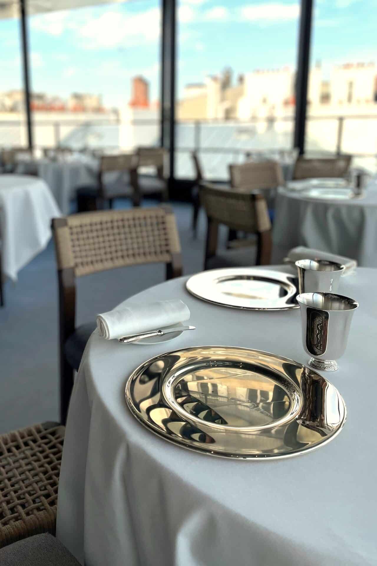 Maison Christofle or art on the table - La Tour d'Argent